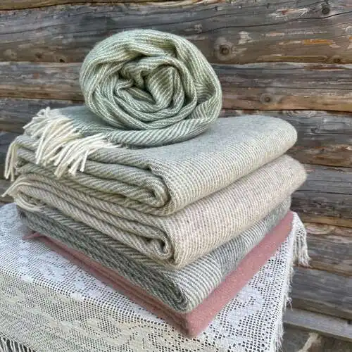 Erinevad villased pleedid