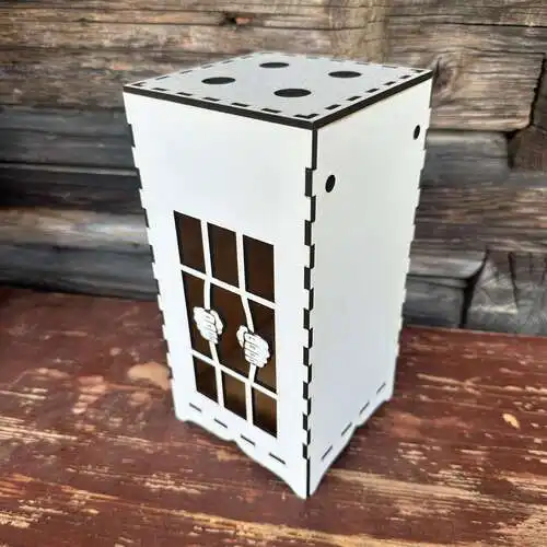 Laserlõigatus kingitusekarp, valge